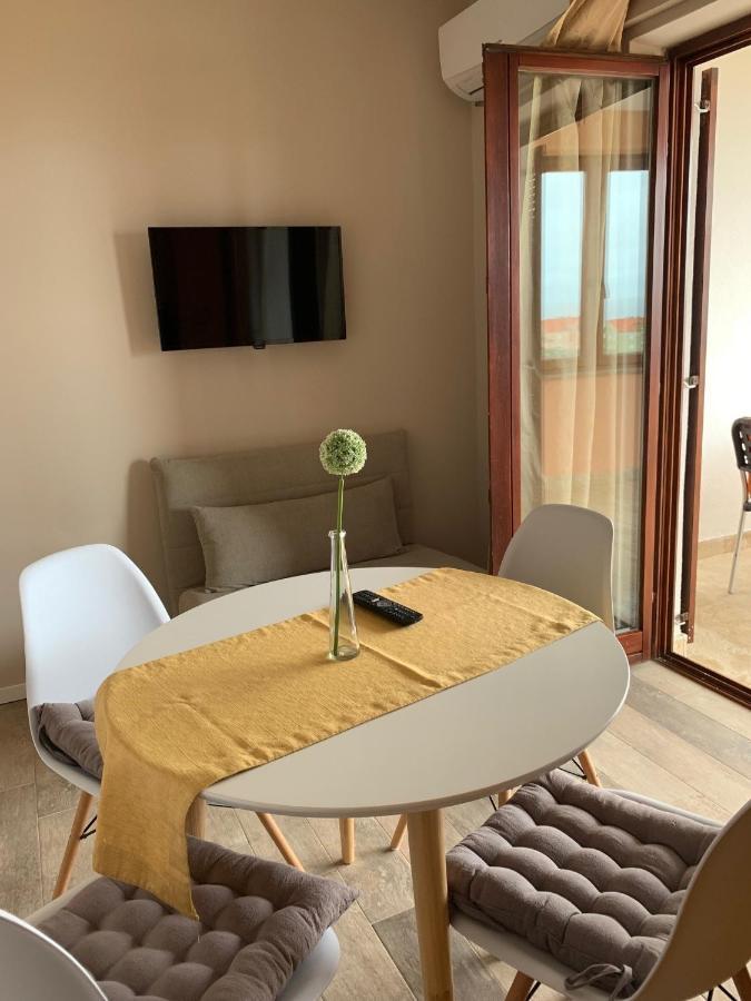 Family Friendly Apartments With A Swimming Pool Povljana, Pag - 244 Eksteriør billede