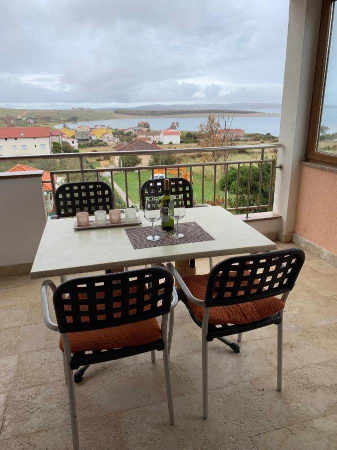 Family Friendly Apartments With A Swimming Pool Povljana, Pag - 244 Eksteriør billede