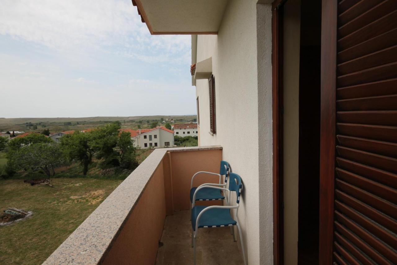 Family Friendly Apartments With A Swimming Pool Povljana, Pag - 244 Eksteriør billede