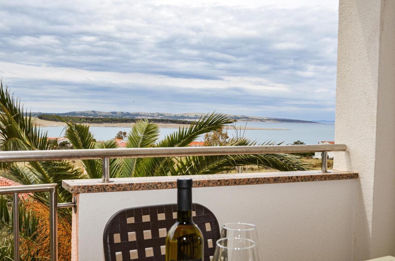 Family Friendly Apartments With A Swimming Pool Povljana, Pag - 244 Eksteriør billede