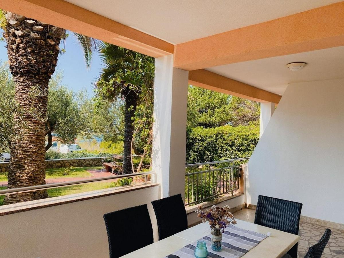 Family Friendly Apartments With A Swimming Pool Povljana, Pag - 244 Eksteriør billede
