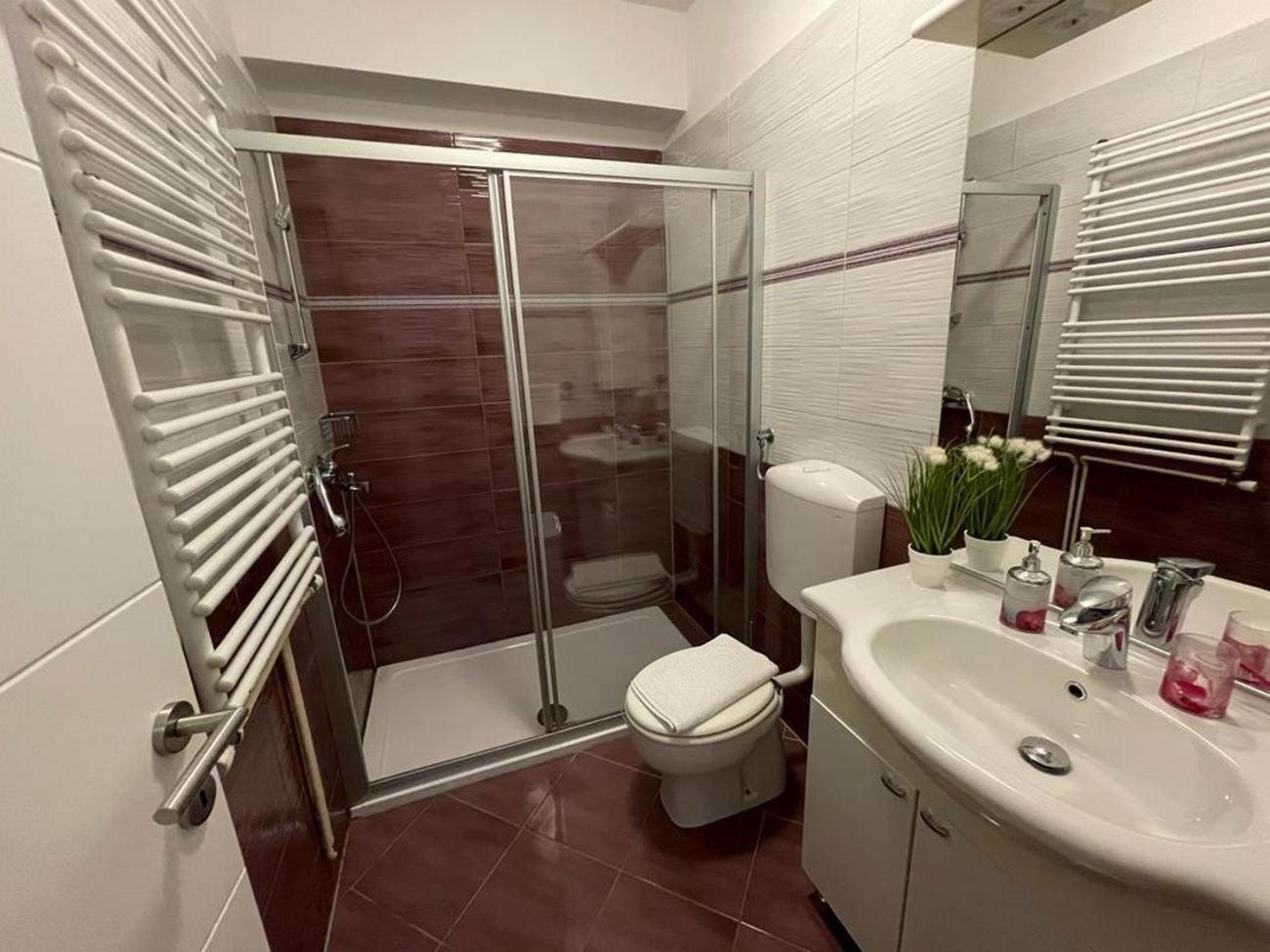 Family Friendly Apartments With A Swimming Pool Povljana, Pag - 244 Eksteriør billede
